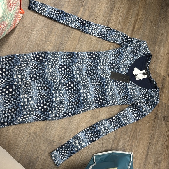 BCBGMaxAzria Navy and White Long Sleeve Dress Size XXS NWT - Picture 2 of 5